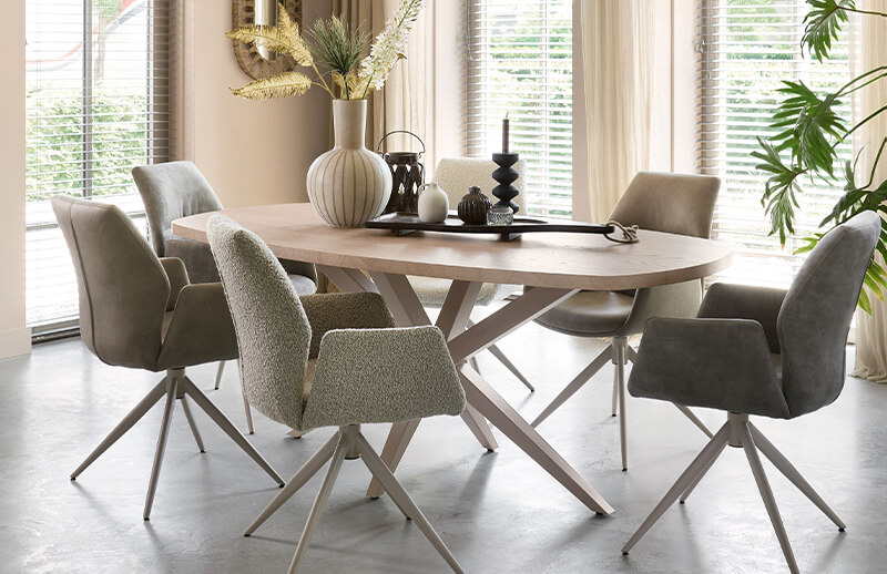 Eetkamerstoelen Eetkamerstoelen