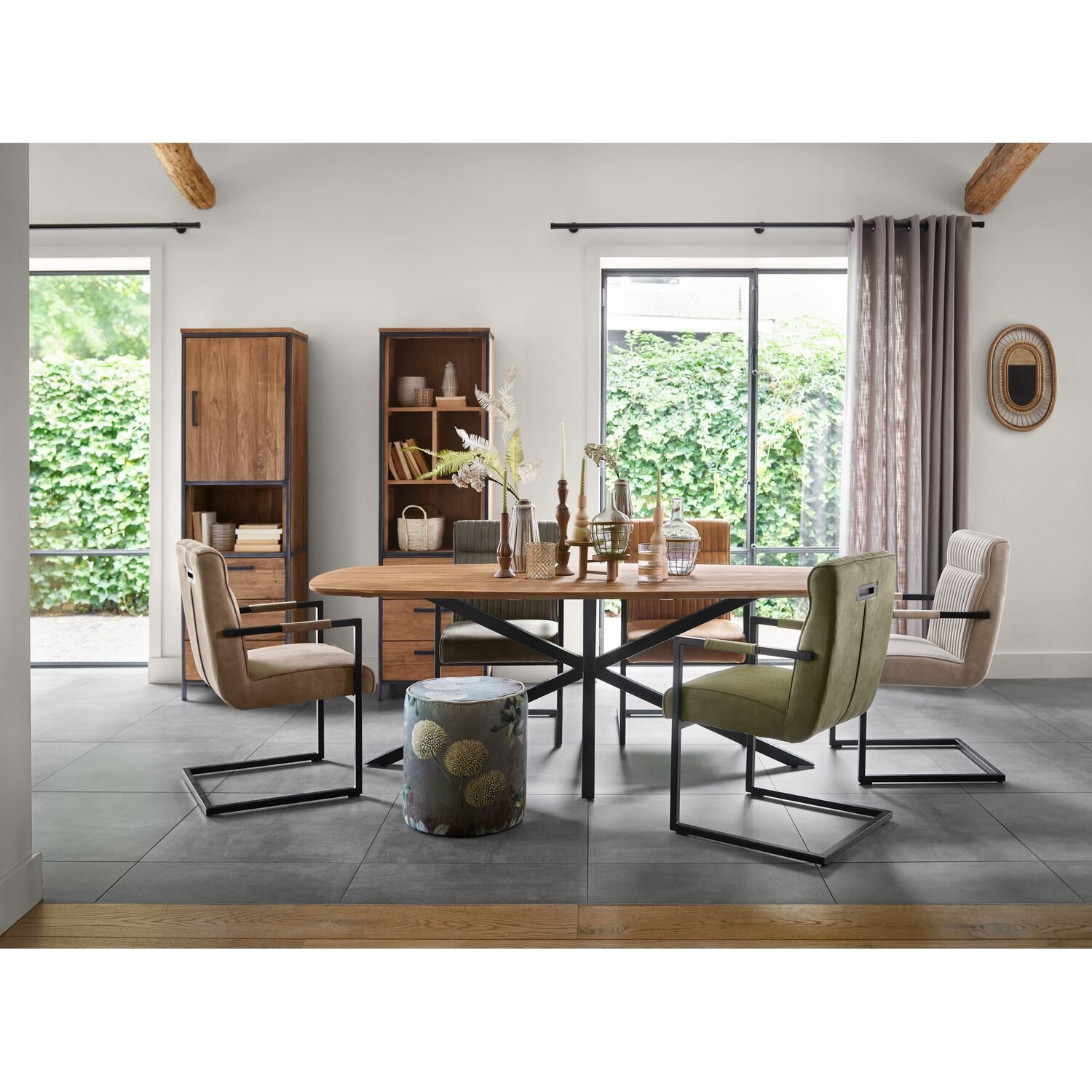 Eettafel Romaro deens ovaal 260 x 110 teak mix rough