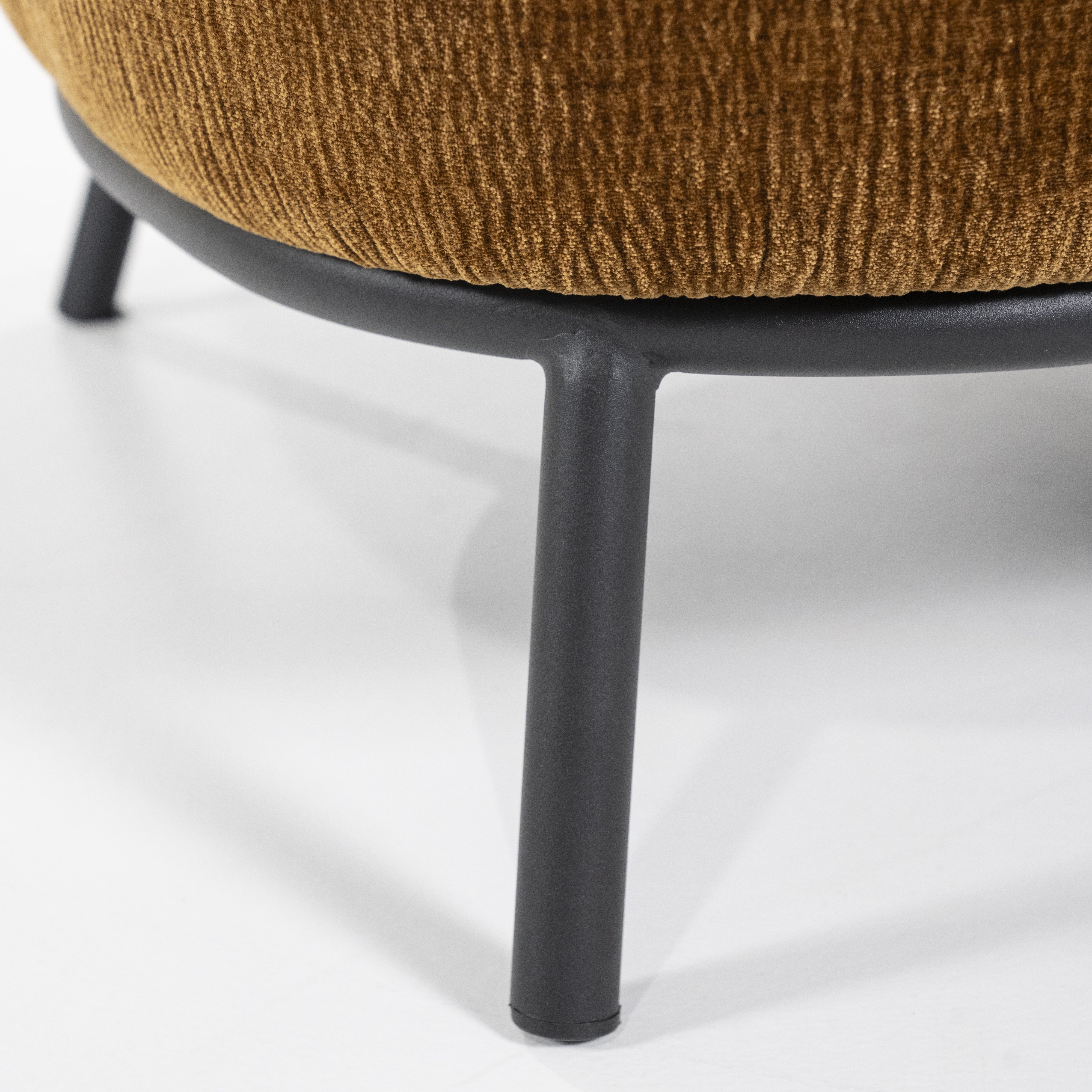 Fauteuil Davion in mosterd