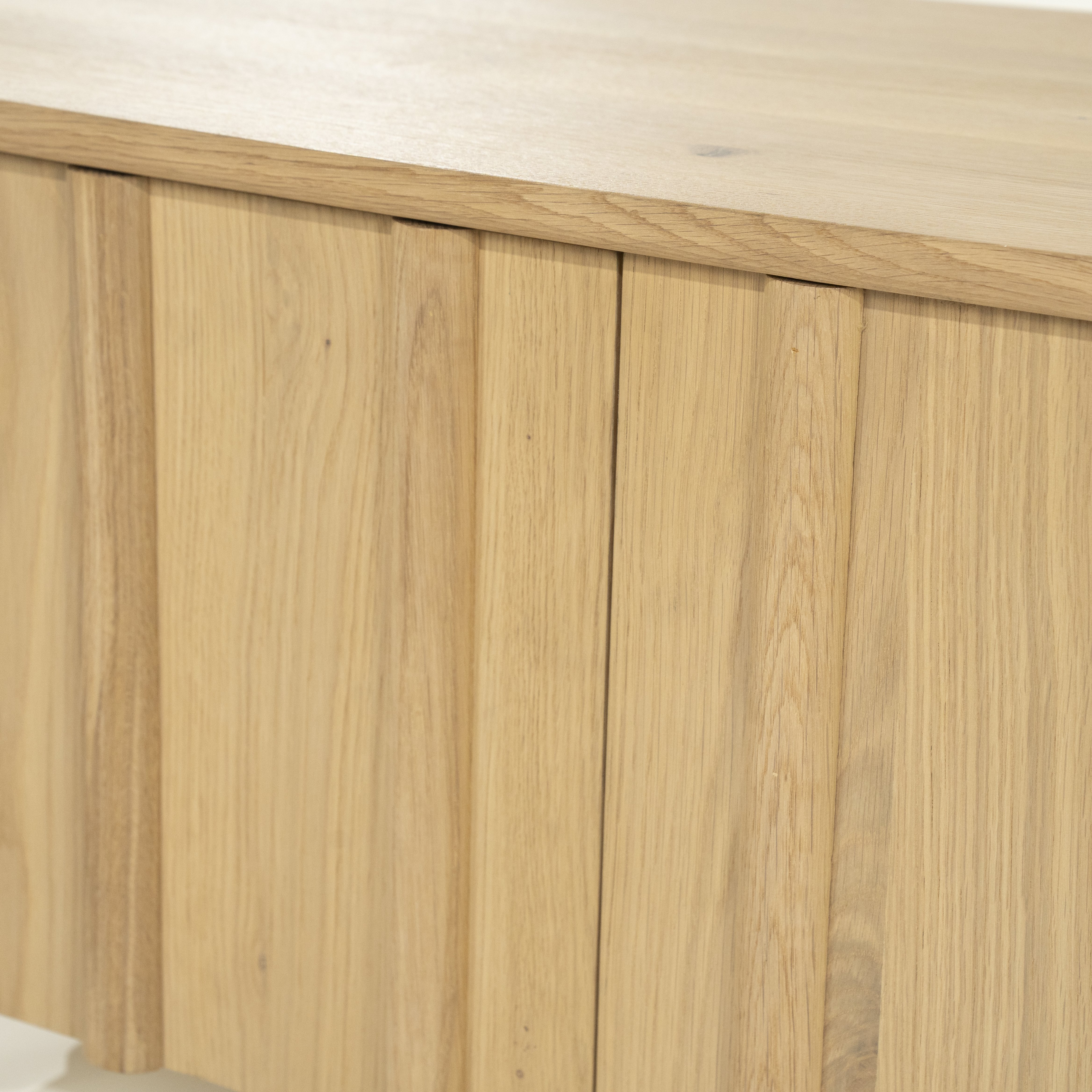 Tv meubel Jidde 4 deurs in naturel eiken hout