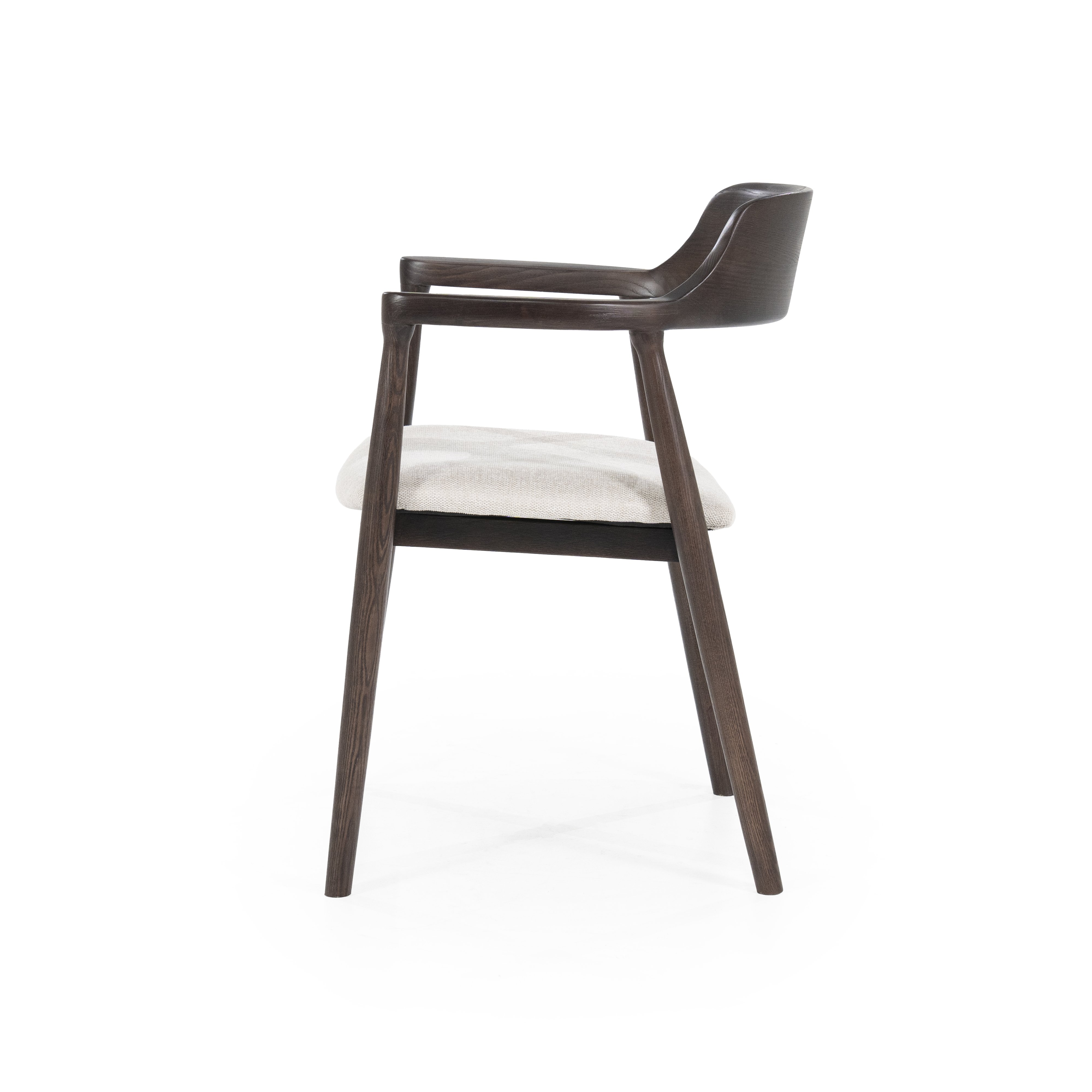 Eetstoel Younes bruin gelakt