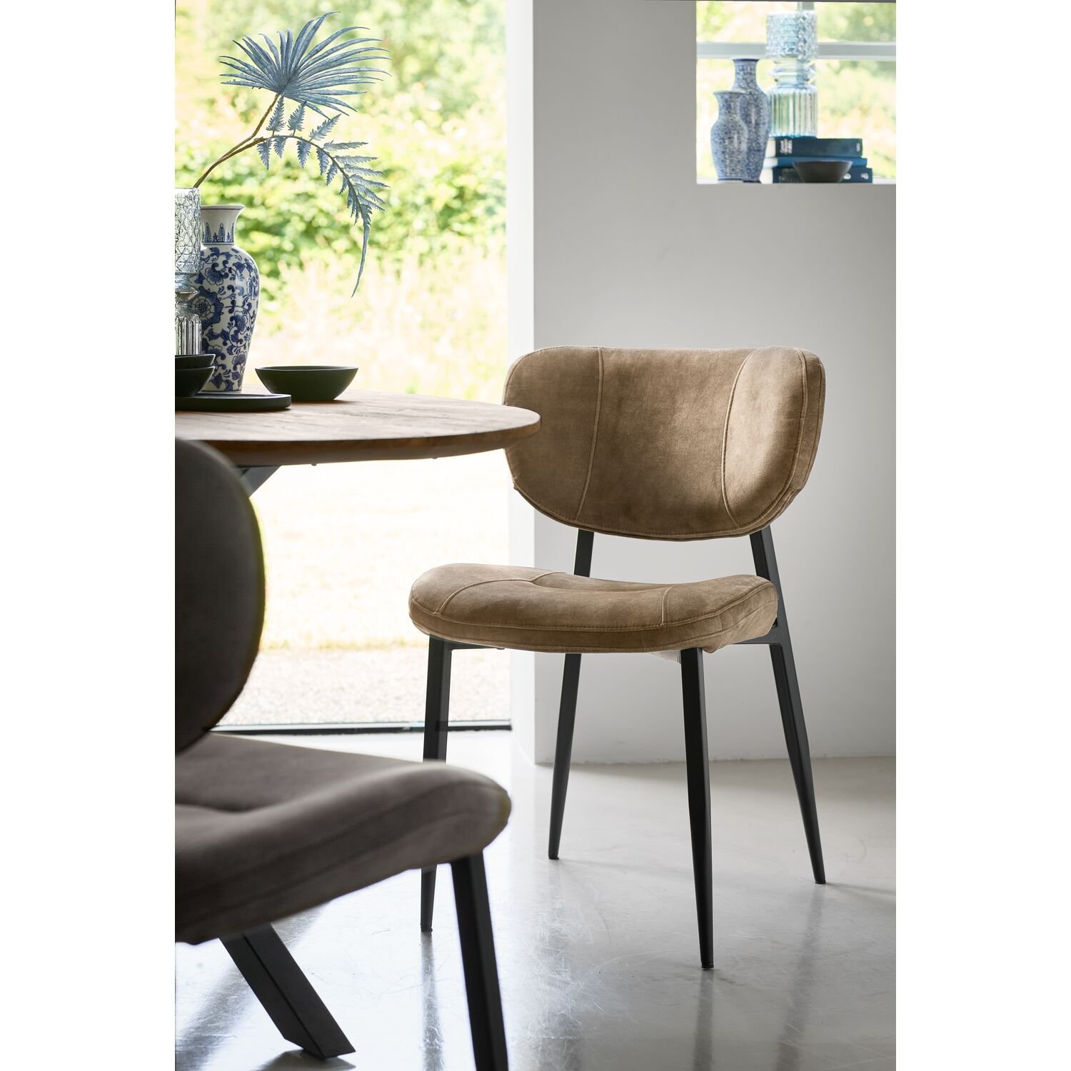 Eetstoel Gomba stof goldy latte