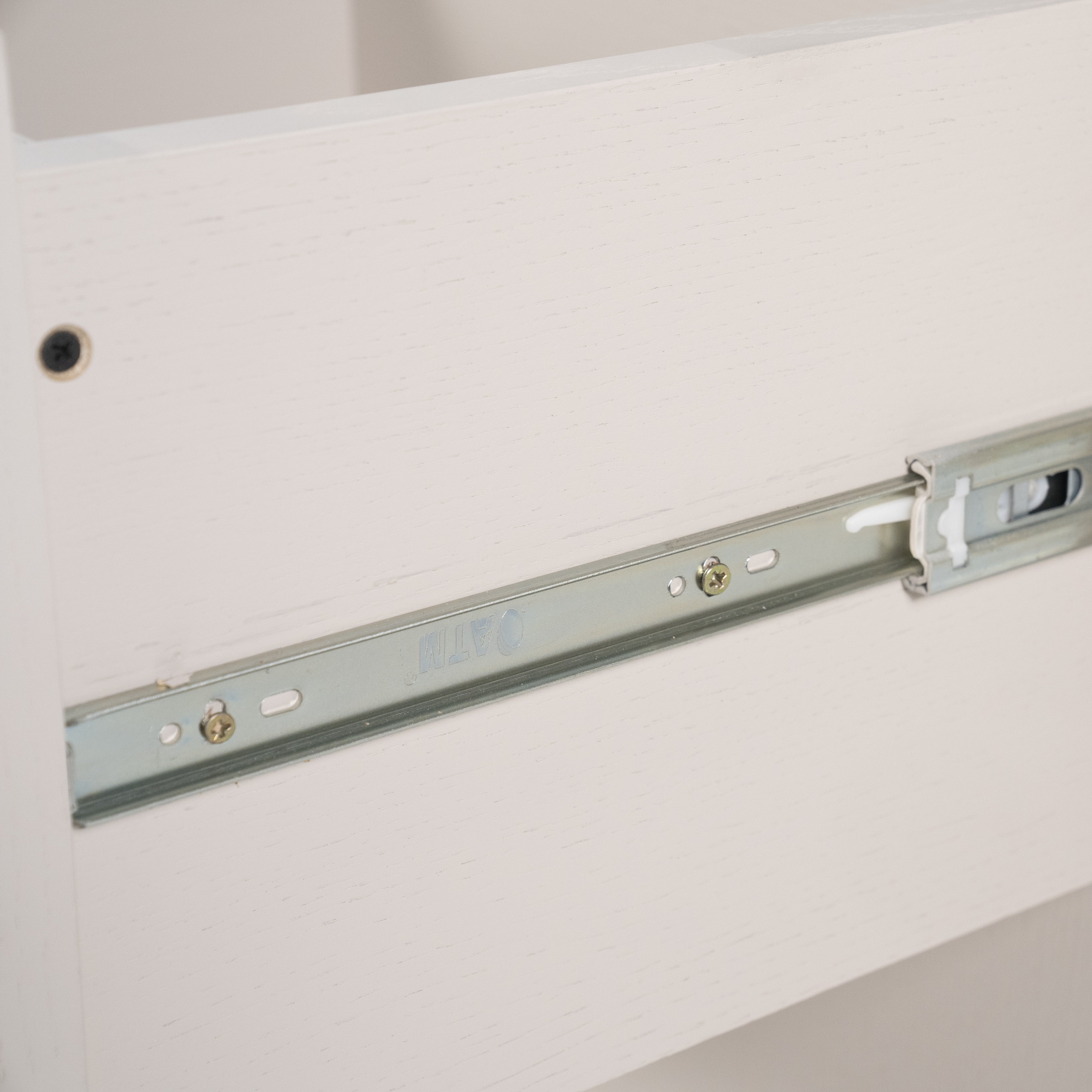 Dressoir Helvo 2 deuren 2 lades 2 open vakken in taupe