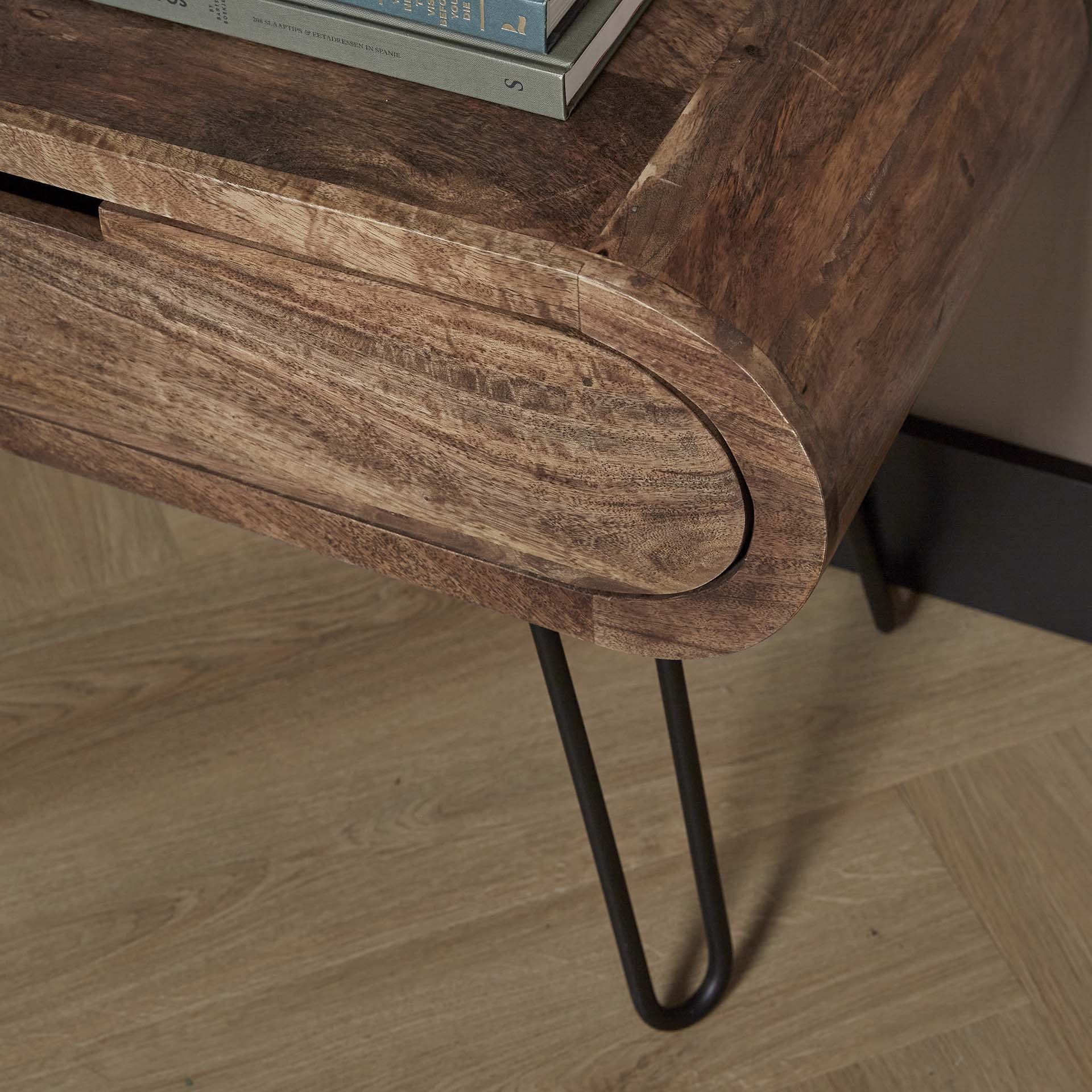 TV-meubel 2L 135 barrel / Massief mango zandkleur