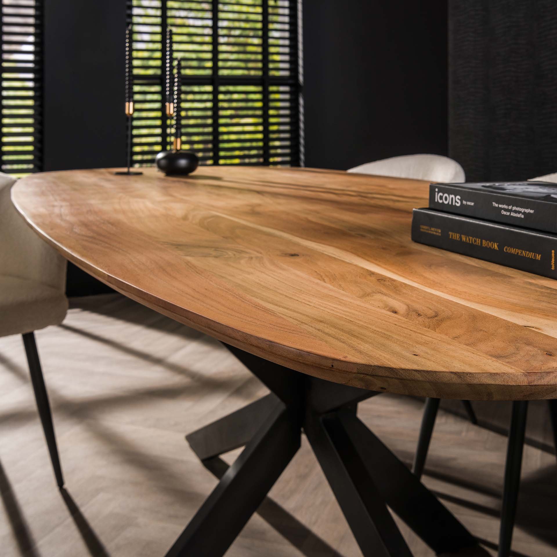 Eetkamertafel 180 Arhus solid / Massief acacia naturel