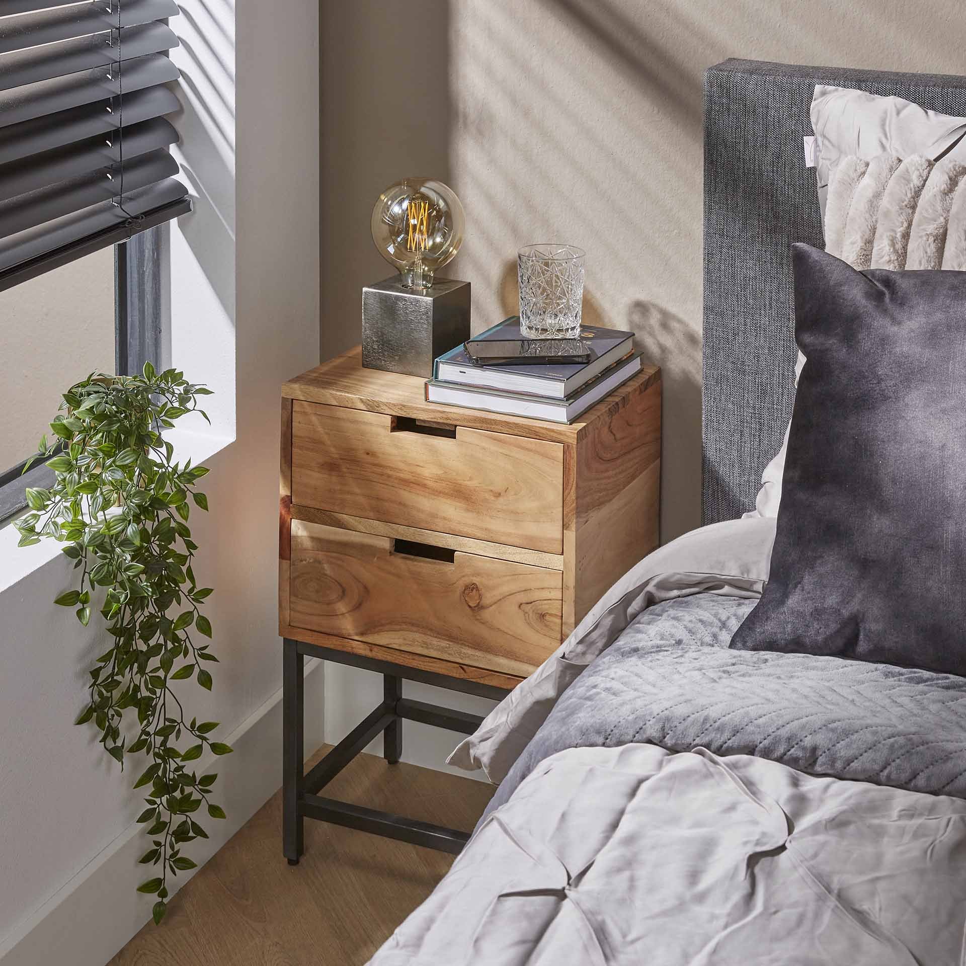 Nachtkastje 2L flat / Massief acacia naturel