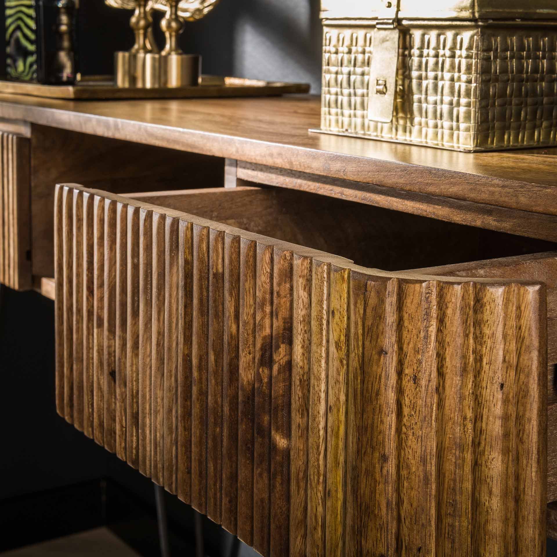 Kaptafel 2L wave / Massief mango zandkleur