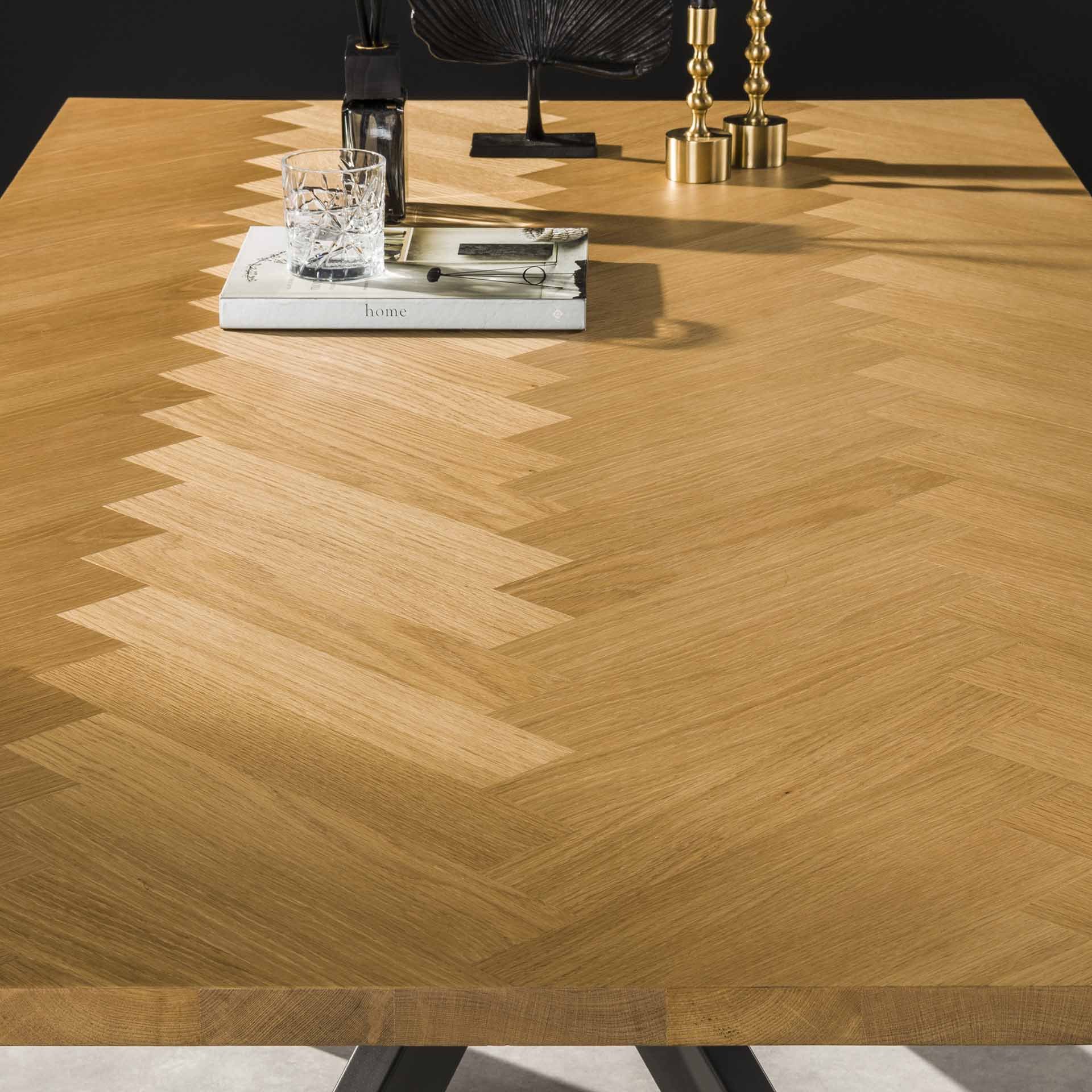 Eetkamertafel 200 visgraat fineer / Naturel eiken