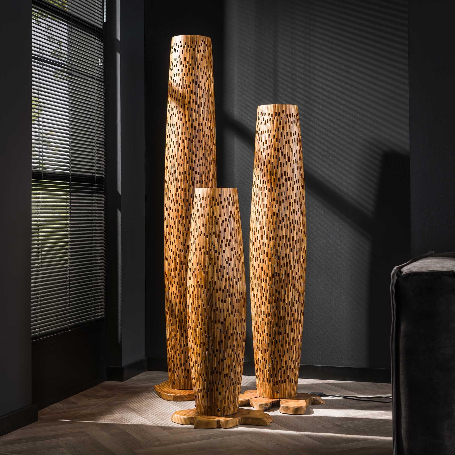Vloerlamp L bars / Massief gerecycled teakhout