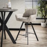 Barstoel raster draaibaar. VPE2 / Boucle zandkleur
