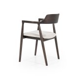 Eetstoel Younes bruin gelakt