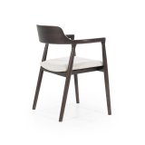 Eetstoel Younes bruin gelakt